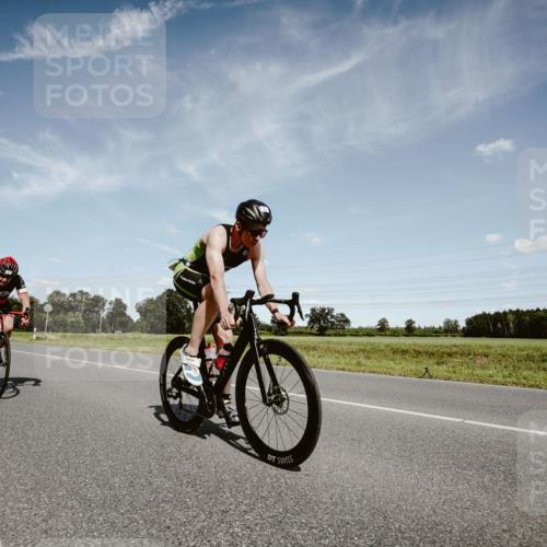 07.09.2025 - 19. Norderstedt Triathlon Michael Burmester http://msf.ph/oto/8849943 07.09.2025 14:08:25 Radfahren 987, 995, 1006, 1015 meine-sportfotos.de