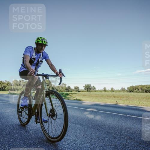 07.09.2025 - 19. Norderstedt Triathlon Michael Burmester http://msf.ph/oto/8849948 07.09.2025 16:19:22 Radfahren 871, 937, 1446, 1551, 1628 meine-sportfotos.de