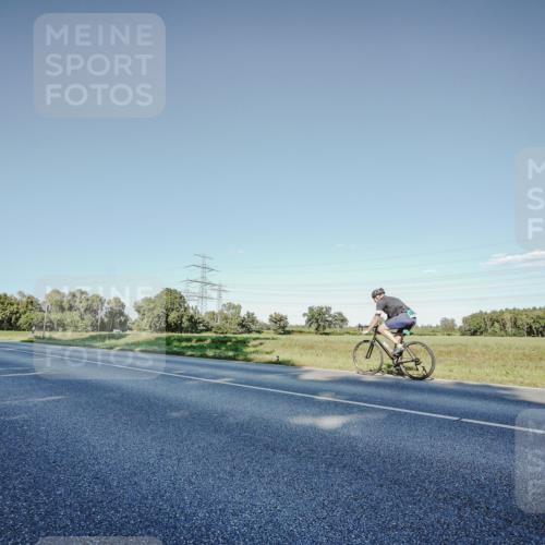 07.09.2025 - 19. Norderstedt Triathlon Michael Burmester http://msf.ph/oto/8849954 07.09.2025 16:19:33 Radfahren 432, 1083 meine-sportfotos.de
