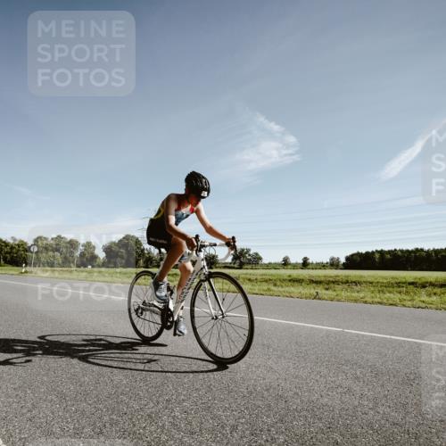 07.09.2025 - 19. Norderstedt Triathlon Michael Burmester http://msf.ph/oto/8849959 07.09.2025 10:40:46 Radfahren 102 meine-sportfotos.de