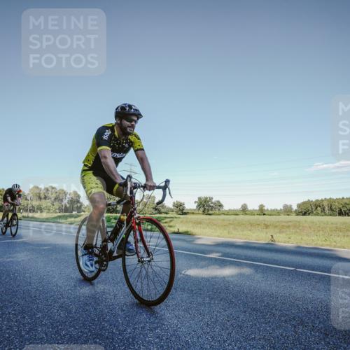 07.09.2025 - 19. Norderstedt Triathlon Michael Burmester http://msf.ph/oto/8849966 07.09.2025 16:19:42 Radfahren 935, 1556 meine-sportfotos.de