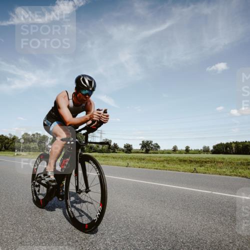 07.09.2025 - 19. Norderstedt Triathlon Michael Burmester http://msf.ph/oto/8849973 07.09.2025 14:08:49 Radfahren 986, 990, 992 meine-sportfotos.de