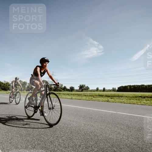 07.09.2025 - 19. Norderstedt Triathlon Michael Burmester http://msf.ph/oto/8849974 07.09.2025 10:41:01 Radfahren 57, 70, 89, 114, 669 meine-sportfotos.de