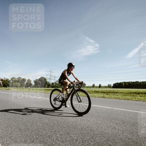 07.09.2025 - 19. Norderstedt Triathlon Michael Burmester http://msf.ph/oto/8849977 07.09.2025 10:41:01 Radfahren 57, 70, 89, 114, 669 meine-sportfotos.de