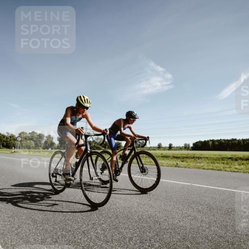 07.09.2025 - 19. Norderstedt Triathlon Michael Burmester http://msf.ph/oto/8849992 07.09.2025 10:41:17 Radfahren 58, 76, 638 meine-sportfotos.de
