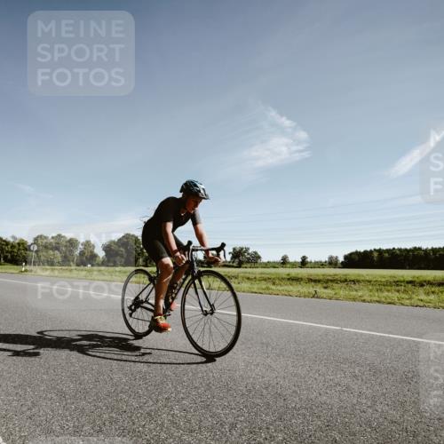 07.09.2025 - 19. Norderstedt Triathlon Michael Burmester http://msf.ph/oto/8849995 07.09.2025 10:41:20 Radfahren 58 meine-sportfotos.de