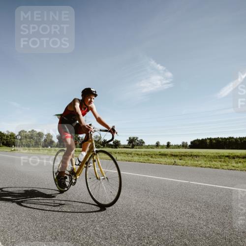 07.09.2025 - 19. Norderstedt Triathlon Michael Burmester http://msf.ph/oto/8849998 07.09.2025 10:41:27 Radfahren 104, 643, 683 meine-sportfotos.de