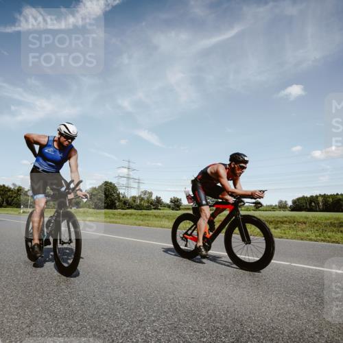 07.09.2025 - 19. Norderstedt Triathlon Michael Burmester http://msf.ph/oto/8850000 07.09.2025 14:09:06 Radfahren 959, 961, 1010 meine-sportfotos.de