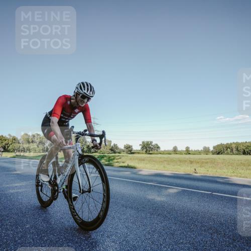 07.09.2025 - 19. Norderstedt Triathlon Michael Burmester http://msf.ph/oto/8850002 07.09.2025 16:20:29 Radfahren 952, 1061 meine-sportfotos.de