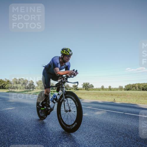 07.09.2025 - 19. Norderstedt Triathlon Michael Burmester http://msf.ph/oto/8850014 07.09.2025 16:20:37 Radfahren 916, 957, 1056 meine-sportfotos.de