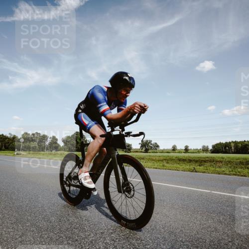07.09.2025 - 19. Norderstedt Triathlon Michael Burmester http://msf.ph/oto/8850015 07.09.2025 14:09:24 Radfahren 989, 1038 meine-sportfotos.de