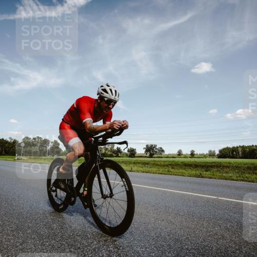 07.09.2025 - 19. Norderstedt Triathlon Michael Burmester http://msf.ph/oto/8850033 07.09.2025 14:09:48 Radfahren 976 meine-sportfotos.de