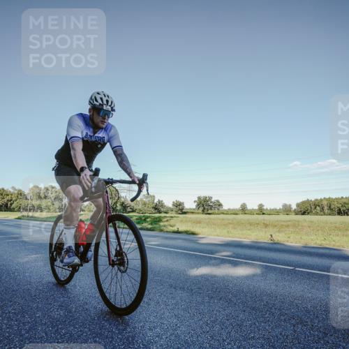 07.09.2025 - 19. Norderstedt Triathlon Michael Burmester http://msf.ph/oto/8850044 07.09.2025 16:21:17 Radfahren 1400 meine-sportfotos.de