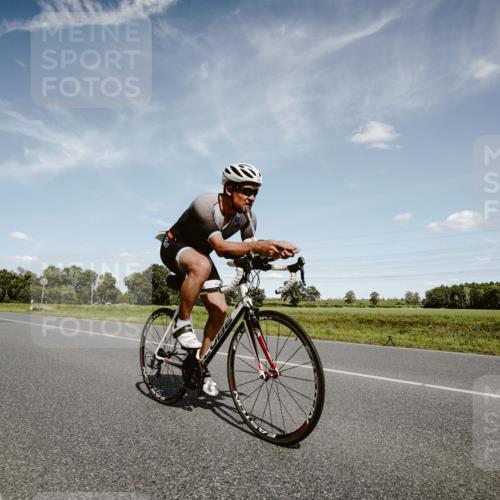 07.09.2025 - 19. Norderstedt Triathlon Michael Burmester http://msf.ph/oto/8850045 07.09.2025 14:10:15 Radfahren 991, 1007 meine-sportfotos.de