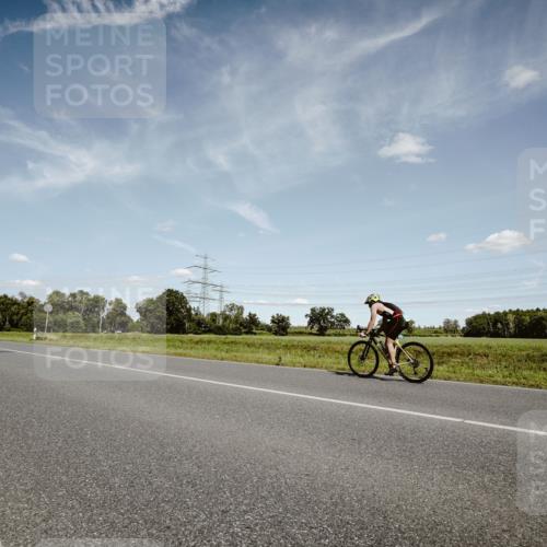 07.09.2025 - 19. Norderstedt Triathlon Michael Burmester http://msf.ph/oto/8850057 07.09.2025 14:10:22 Radfahren 388 meine-sportfotos.de