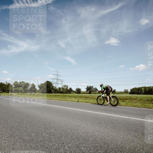 07.09.2025 - 19. Norderstedt Triathlon Michael Burmester http://msf.ph/oto/8850066 07.09.2025 14:10:26 Radfahren 388, 1016 meine-sportfotos.de