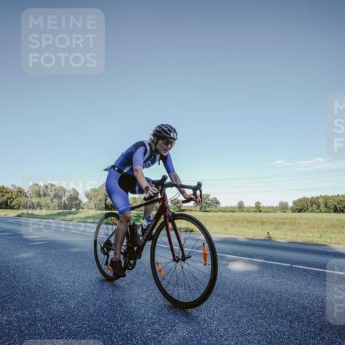 07.09.2025 - 19. Norderstedt Triathlon Michael Burmester http://msf.ph/oto/8850077 07.09.2025 16:22:14 Radfahren 915, 1057, 1420 meine-sportfotos.de