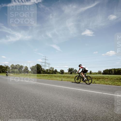 07.09.2025 - 19. Norderstedt Triathlon Michael Burmester http://msf.ph/oto/8850082 07.09.2025 14:10:33 Radfahren  meine-sportfotos.de