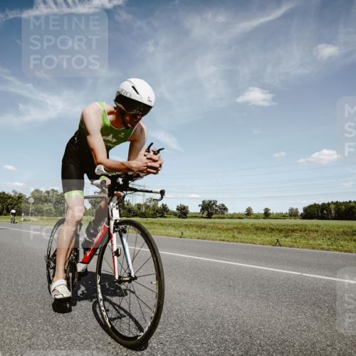 07.09.2025 - 19. Norderstedt Triathlon Michael Burmester http://msf.ph/oto/8850091 07.09.2025 14:10:38 Radfahren 999, 1003 meine-sportfotos.de
