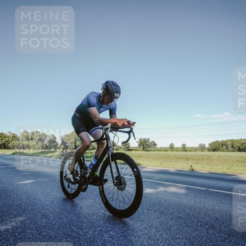 07.09.2025 - 19. Norderstedt Triathlon Michael Burmester http://msf.ph/oto/8850093 07.09.2025 16:22:24 Radfahren 1632 meine-sportfotos.de