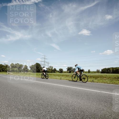 07.09.2025 - 19. Norderstedt Triathlon Michael Burmester http://msf.ph/oto/8850104 07.09.2025 14:10:42 Radfahren 876, 999, 1421 meine-sportfotos.de
