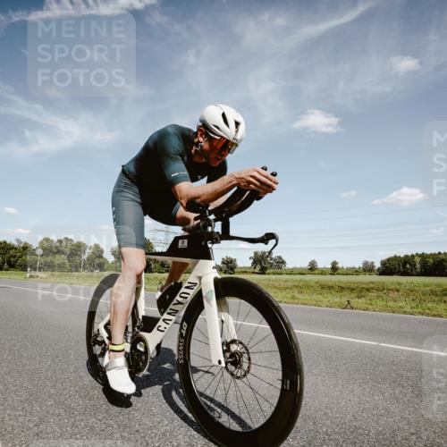 07.09.2025 - 19. Norderstedt Triathlon Michael Burmester http://msf.ph/oto/8850113 07.09.2025 14:10:45 Radfahren 876, 1421 meine-sportfotos.de