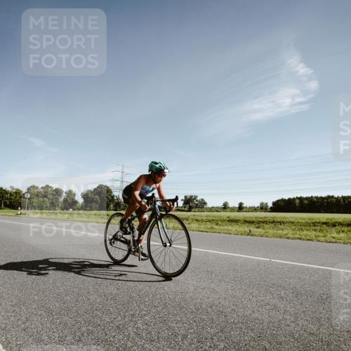07.09.2025 - 19. Norderstedt Triathlon Michael Burmester http://msf.ph/oto/8850120 07.09.2025 10:44:47 Radfahren 100 meine-sportfotos.de