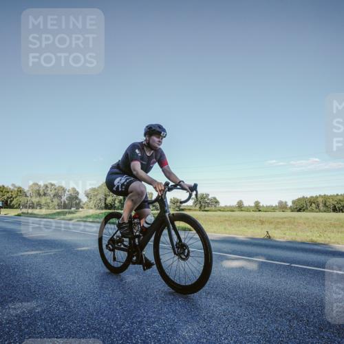 07.09.2025 - 19. Norderstedt Triathlon Michael Burmester http://msf.ph/oto/8850124 07.09.2025 16:22:41 Radfahren 378, 1560 meine-sportfotos.de