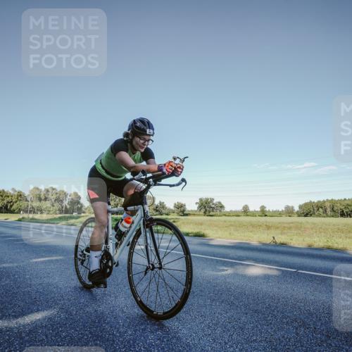 07.09.2025 - 19. Norderstedt Triathlon Michael Burmester http://msf.ph/oto/8850172 07.09.2025 16:23:58 Radfahren 933, 1568 meine-sportfotos.de