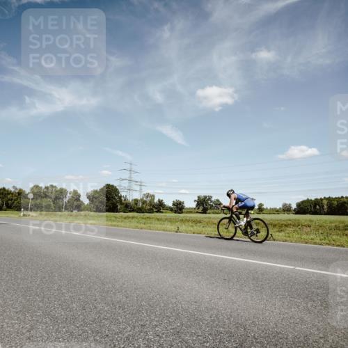07.09.2025 - 19. Norderstedt Triathlon Michael Burmester http://msf.ph/oto/8850176 07.09.2025 14:11:52 Radfahren 1032 meine-sportfotos.de