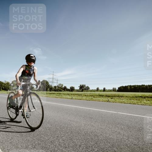07.09.2025 - 19. Norderstedt Triathlon Michael Burmester http://msf.ph/oto/8850189 07.09.2025 10:52:24 Radfahren 85, 666 meine-sportfotos.de