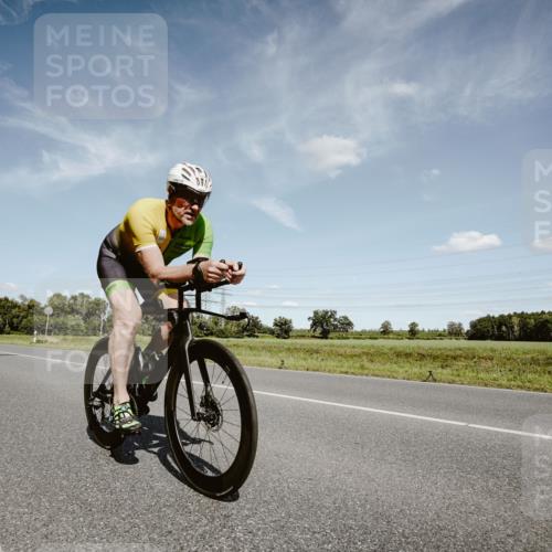 07.09.2025 - 19. Norderstedt Triathlon Michael Burmester http://msf.ph/oto/8850191 07.09.2025 14:12:08 Radfahren 911, 1029 meine-sportfotos.de