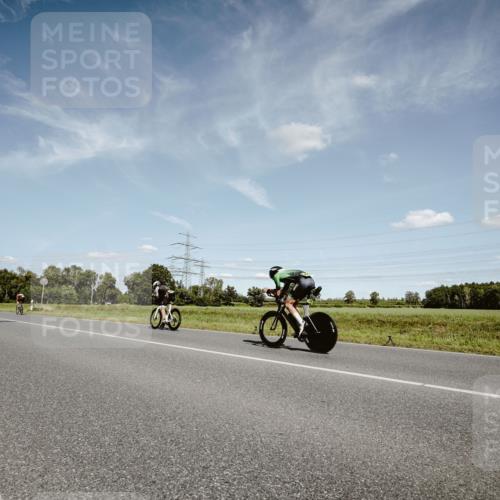 07.09.2025 - 19. Norderstedt Triathlon Michael Burmester http://msf.ph/oto/8850197 07.09.2025 14:12:10 Radfahren 1029 meine-sportfotos.de