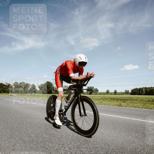 07.09.2025 - 19. Norderstedt Triathlon Michael Burmester http://msf.ph/oto/8850203 07.09.2025 14:12:17 Radfahren 880, 975, 983, 1028 meine-sportfotos.de