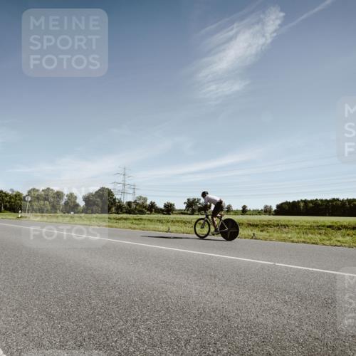 07.09.2025 - 19. Norderstedt Triathlon Michael Burmester http://msf.ph/oto/8850222 07.09.2025 11:02:44 Radfahren 1158, 1185 meine-sportfotos.de