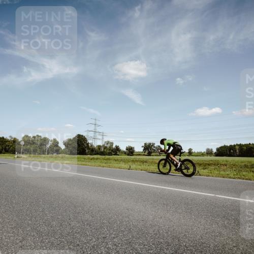 07.09.2025 - 19. Norderstedt Triathlon Michael Burmester http://msf.ph/oto/8850251 07.09.2025 14:13:03 Radfahren 366 meine-sportfotos.de