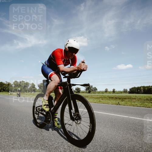 07.09.2025 - 19. Norderstedt Triathlon Michael Burmester http://msf.ph/oto/8850254 07.09.2025 14:13:04 Radfahren 366 meine-sportfotos.de