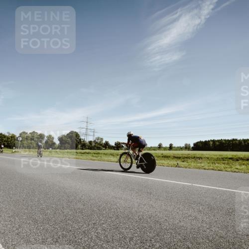 07.09.2025 - 19. Norderstedt Triathlon Michael Burmester http://msf.ph/oto/8850255 07.09.2025 11:03:24 Radfahren 1180 meine-sportfotos.de