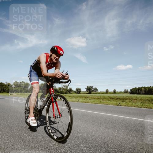 07.09.2025 - 19. Norderstedt Triathlon Michael Burmester http://msf.ph/oto/8850260 07.09.2025 14:13:14 Radfahren 908 meine-sportfotos.de