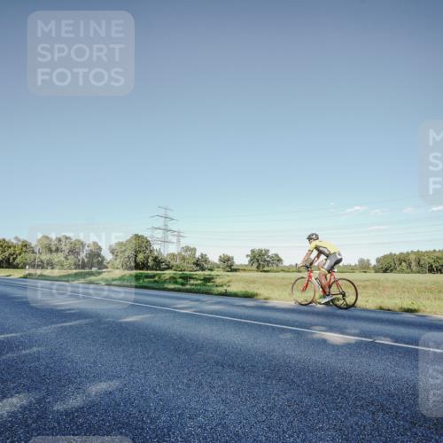07.09.2025 - 19. Norderstedt Triathlon Michael Burmester http://msf.ph/oto/8850268 07.09.2025 16:25:58 Radfahren  meine-sportfotos.de