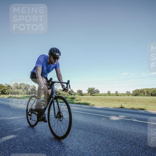 07.09.2025 - 19. Norderstedt Triathlon Michael Burmester http://msf.ph/oto/8850271 07.09.2025 16:26:02 Radfahren 383 meine-sportfotos.de