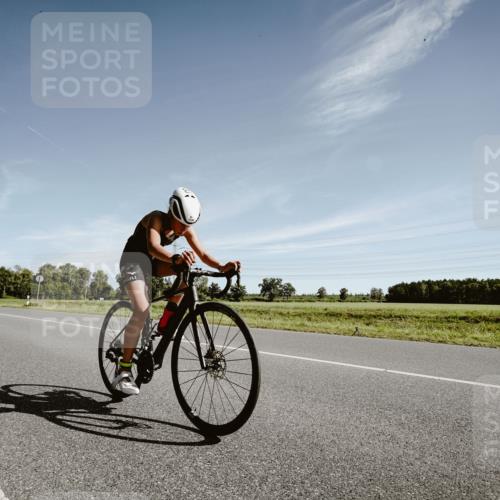 07.09.2025 - 19. Norderstedt Triathlon Michael Burmester http://msf.ph/oto/8850300 07.09.2025 11:04:11 Radfahren 1160, 1196 meine-sportfotos.de