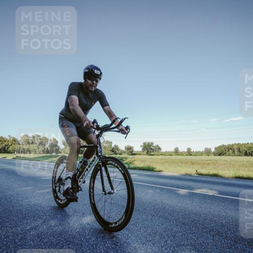 07.09.2025 - 19. Norderstedt Triathlon Michael Burmester http://msf.ph/oto/8850307 07.09.2025 16:28:02 Radfahren 1442 meine-sportfotos.de