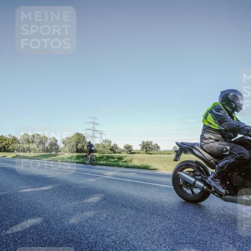 07.09.2025 - 19. Norderstedt Triathlon Michael Burmester http://msf.ph/oto/8850313 07.09.2025 16:28:10 Radfahren  meine-sportfotos.de
