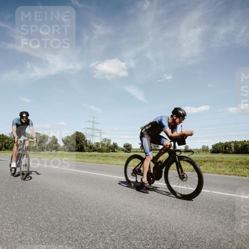 07.09.2025 - 19. Norderstedt Triathlon Michael Burmester http://msf.ph/oto/8850314 07.09.2025 14:13:52 Radfahren 985, 1039, 1478 meine-sportfotos.de