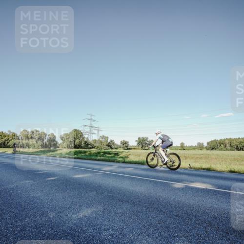 07.09.2025 - 19. Norderstedt Triathlon Michael Burmester http://msf.ph/oto/8850316 07.09.2025 16:28:12 Radfahren  meine-sportfotos.de