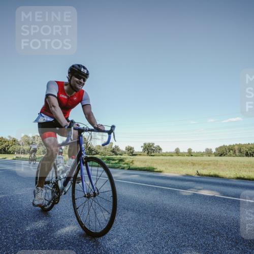 07.09.2025 - 19. Norderstedt Triathlon Michael Burmester http://msf.ph/oto/8850328 07.09.2025 16:28:21 Radfahren 894 meine-sportfotos.de
