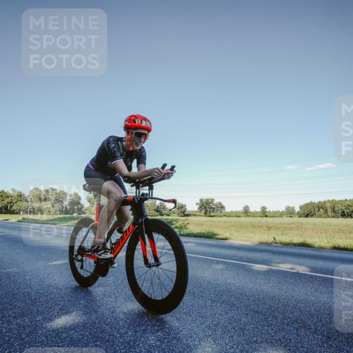 07.09.2025 - 19. Norderstedt Triathlon Michael Burmester http://msf.ph/oto/8850331 07.09.2025 16:28:35 Radfahren 1613 meine-sportfotos.de