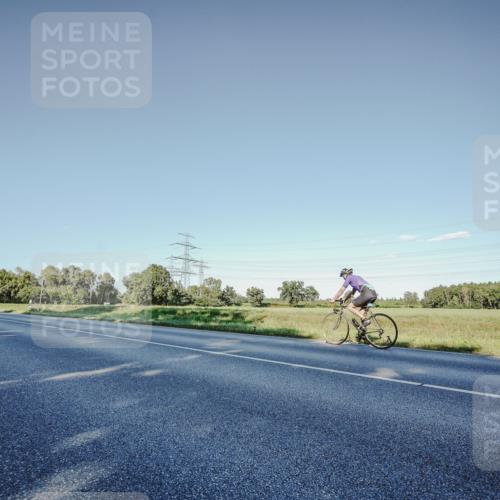07.09.2025 - 19. Norderstedt Triathlon Michael Burmester http://msf.ph/oto/8850337 07.09.2025 16:28:53 Radfahren  meine-sportfotos.de