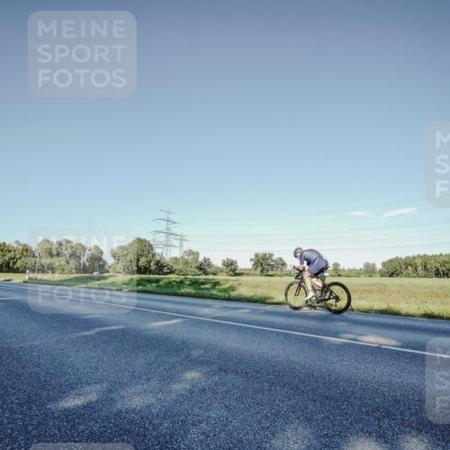 07.09.2025 - 19. Norderstedt Triathlon Michael Burmester http://msf.ph/oto/8850349 07.09.2025 16:29:22 Radfahren  meine-sportfotos.de